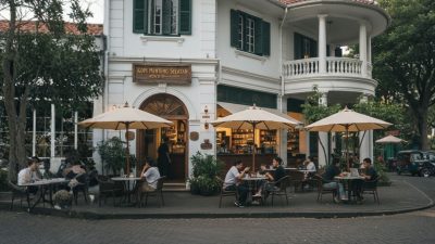 Cafe Menteng Tersembunyi: Spot Ngopi Klasik dengan Nuansa Vintage di Tengah Kota